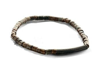 Victoria Braunes Herrenarmband