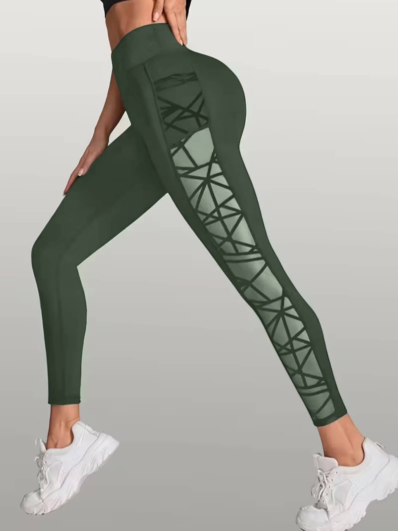Sportliche Outdoor-Leggings mit Po-formendem Mesh-Einsatz, Taschen und Einsätzen