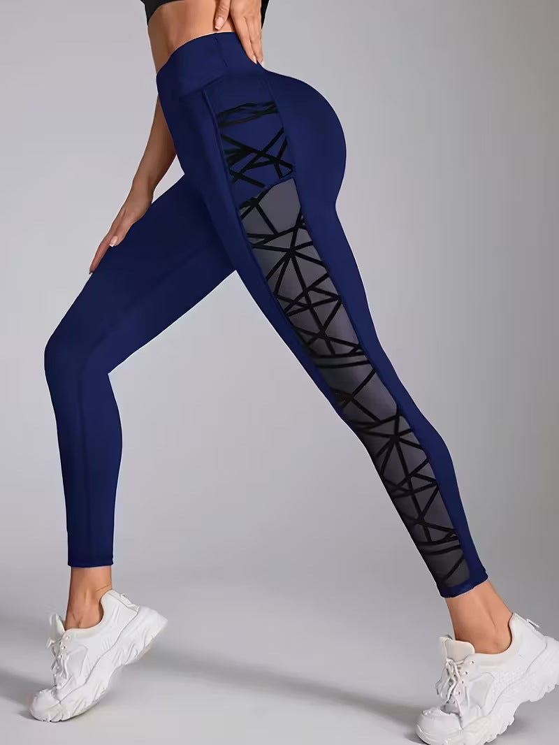 Sportliche Outdoor-Leggings mit Po-formendem Mesh-Einsatz, Taschen und Einsätzen